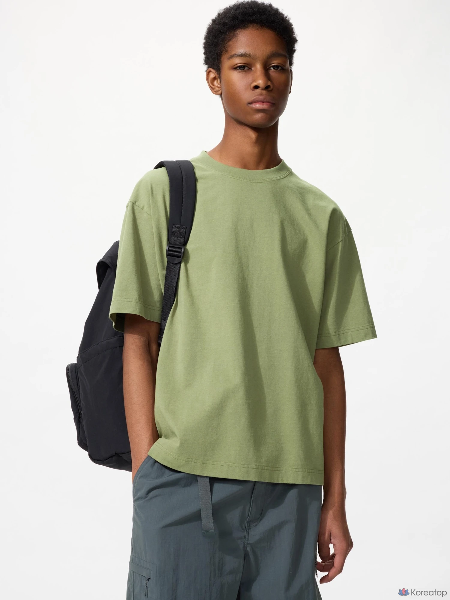 Футболка Uniqlo Boxy Crop T