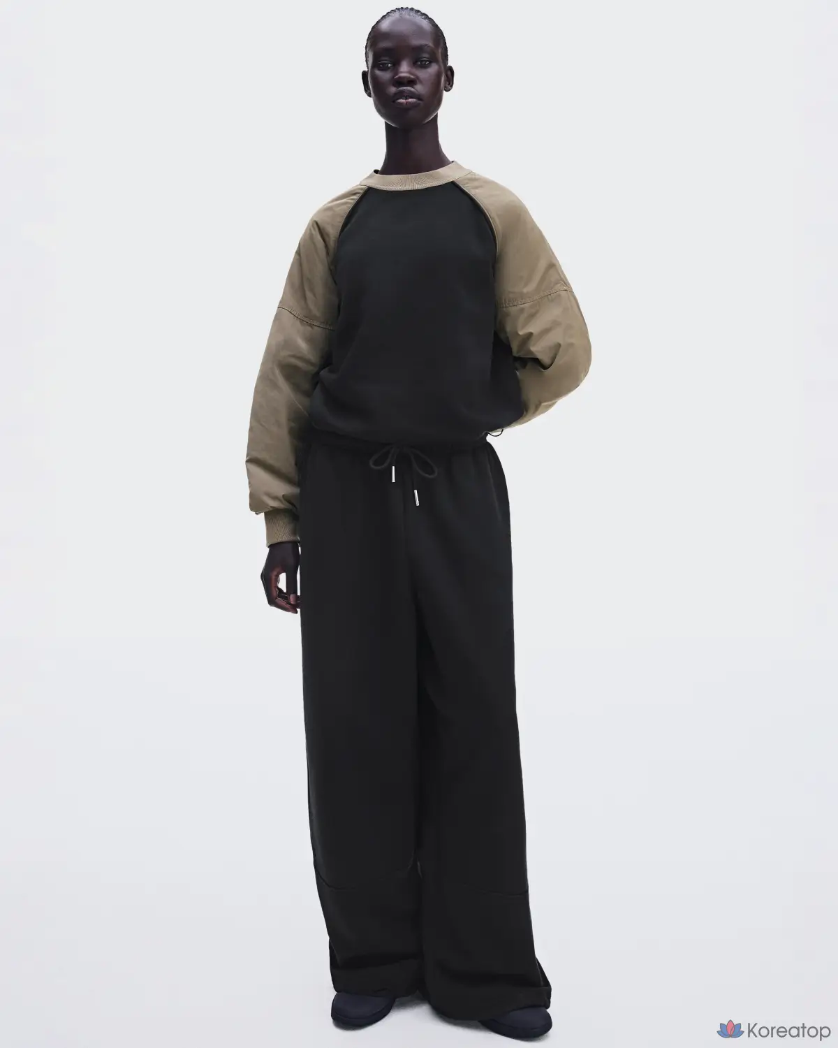 Свитшот ON Oversized Crewneck, фото 6