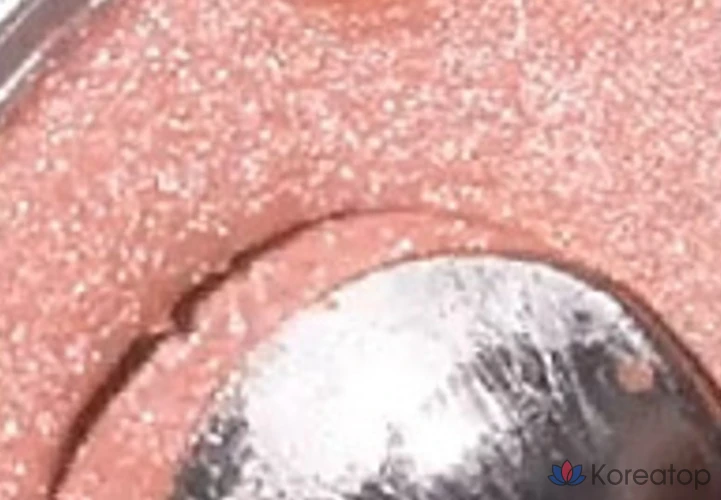 Тени для век Rainbow Mansion One & Only, оттенок Twist Golden Rose, 1 шт., фото 7