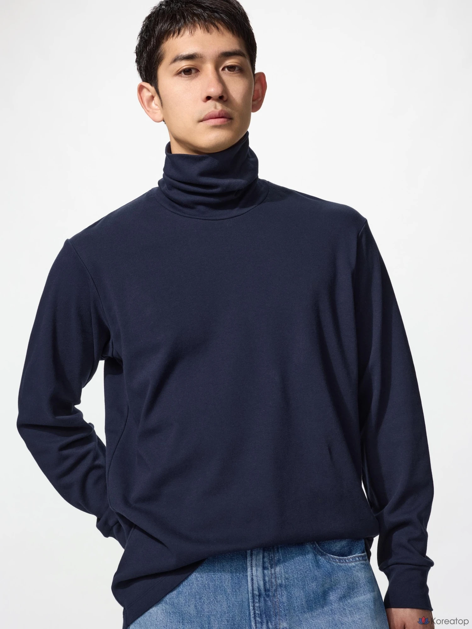 Футболка с длинным рукавом Uniqlo Soft Brushed Turtleneck T