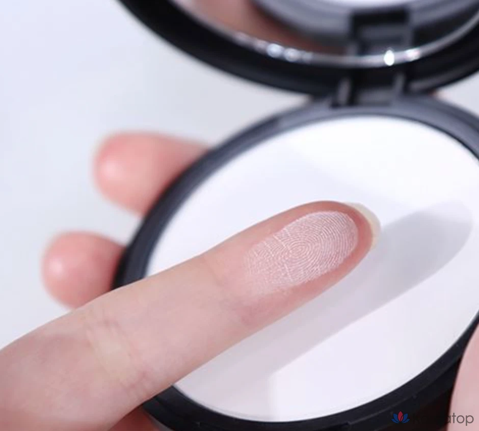 Пудра для фиксации макияжа Too Cool For School от Rodin Finish Setting Pact Powder, 1 шт.