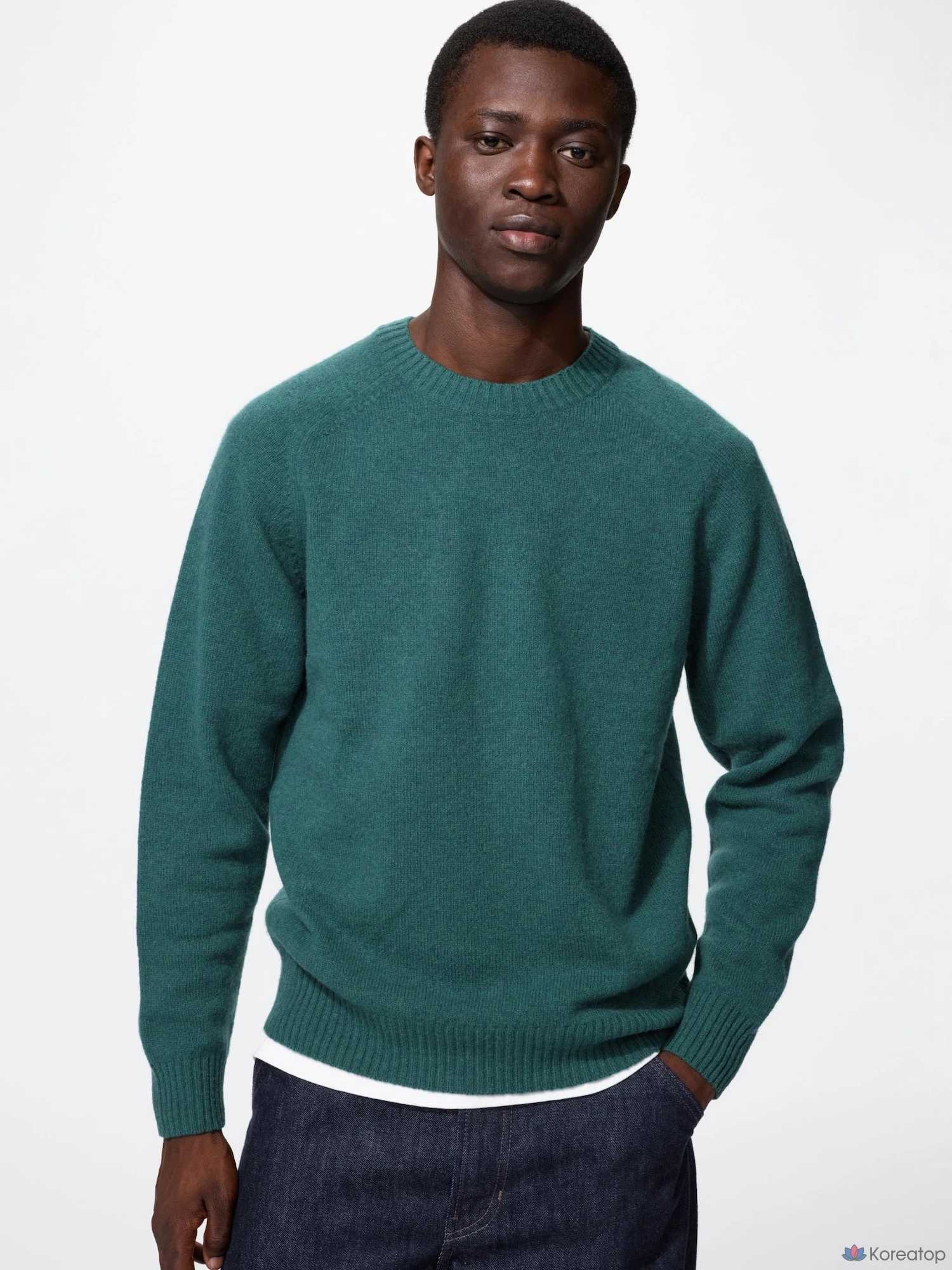 Свитер Uniqlo Lambswool Crew Neck Sweater