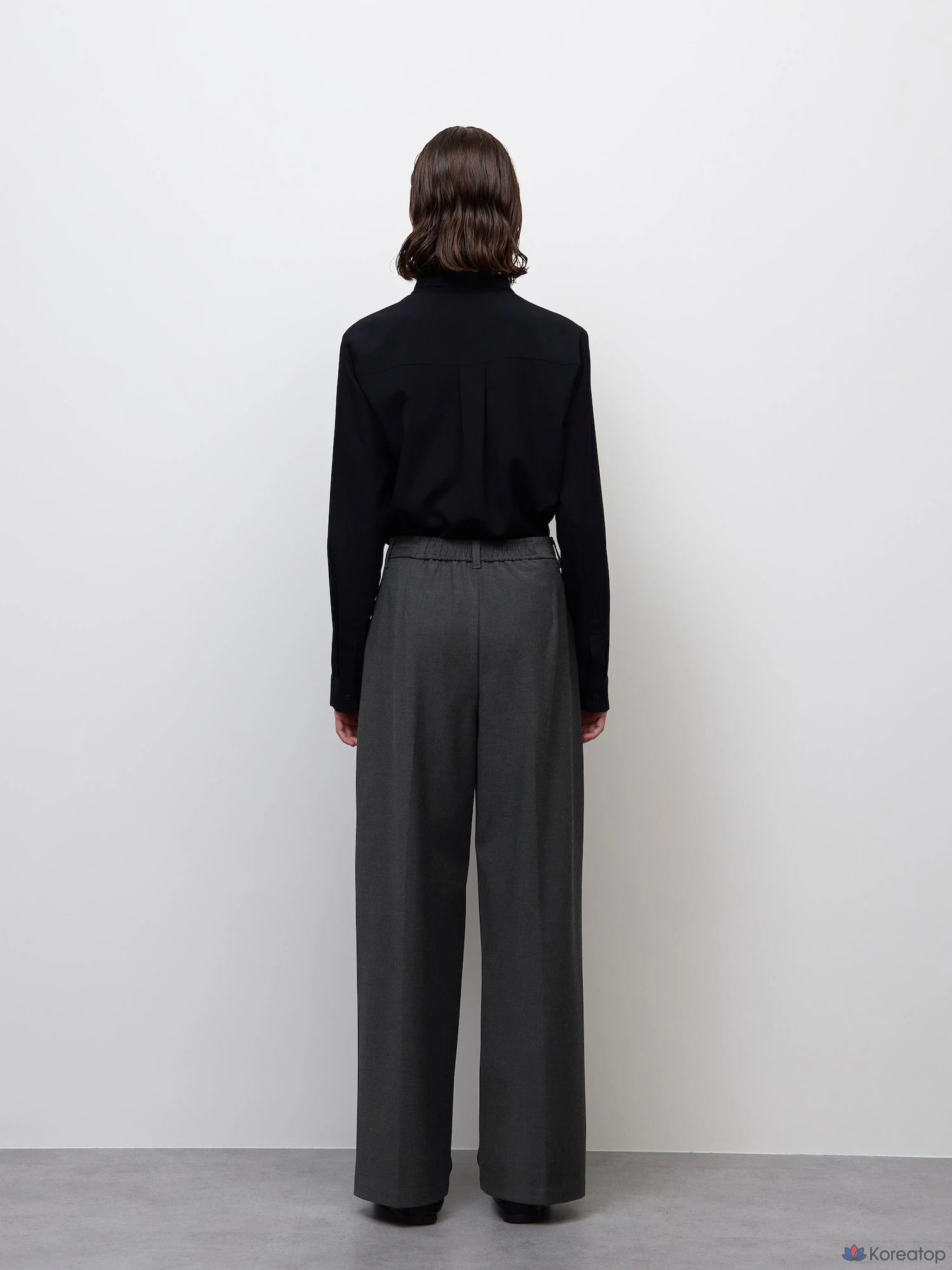 Брюки Uniqlo Tuck Wide Pants