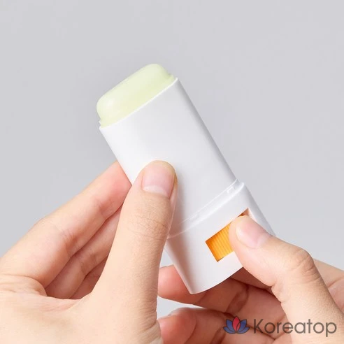 Солнцезащитный стик SPF 50 очищающий поры SPF 50+ PA++++, 15 г