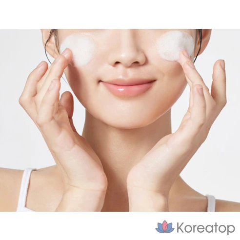 Очищающая пенка Mamonde Amazing Deep Mint