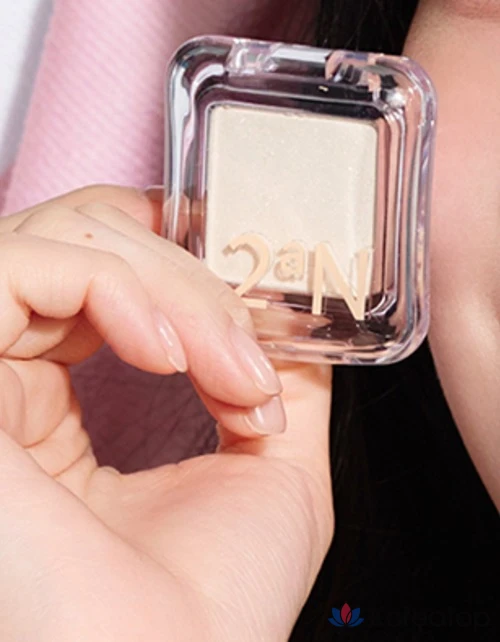 Хайлайтер 2an Pure Glossy Highlighter, оттенок OR02 Sunny Beam, 2.7 г, 1 шт.