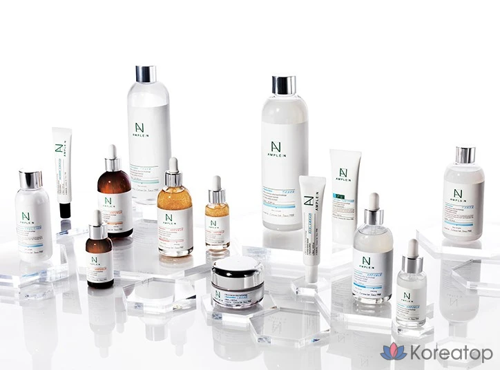 Набор Koreana: AMPLE:N ампула-тоник с гиалуроновой кислотой, 600 мл + очищающий тоник-шот, 600 мл + дозатор для тоника, 1 комплект.