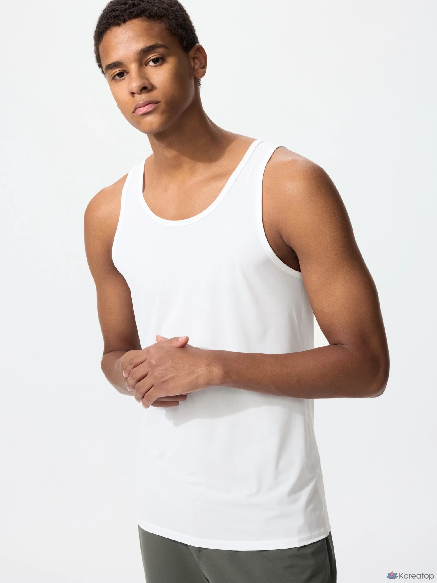 Топ Uniqlo AIRism Mesh Tank Top