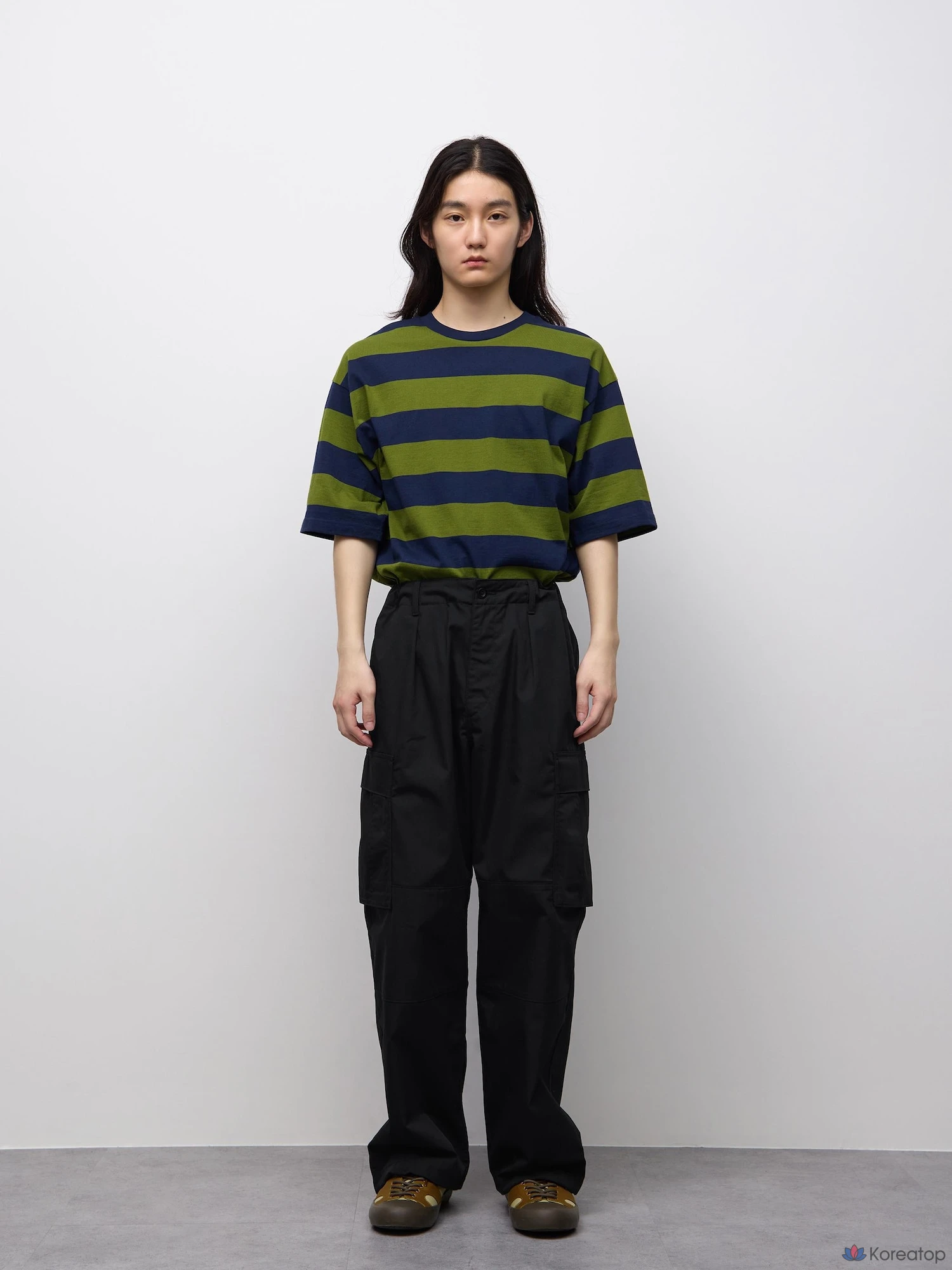 Брюки карго Uniqlo Wide Cargo Pants