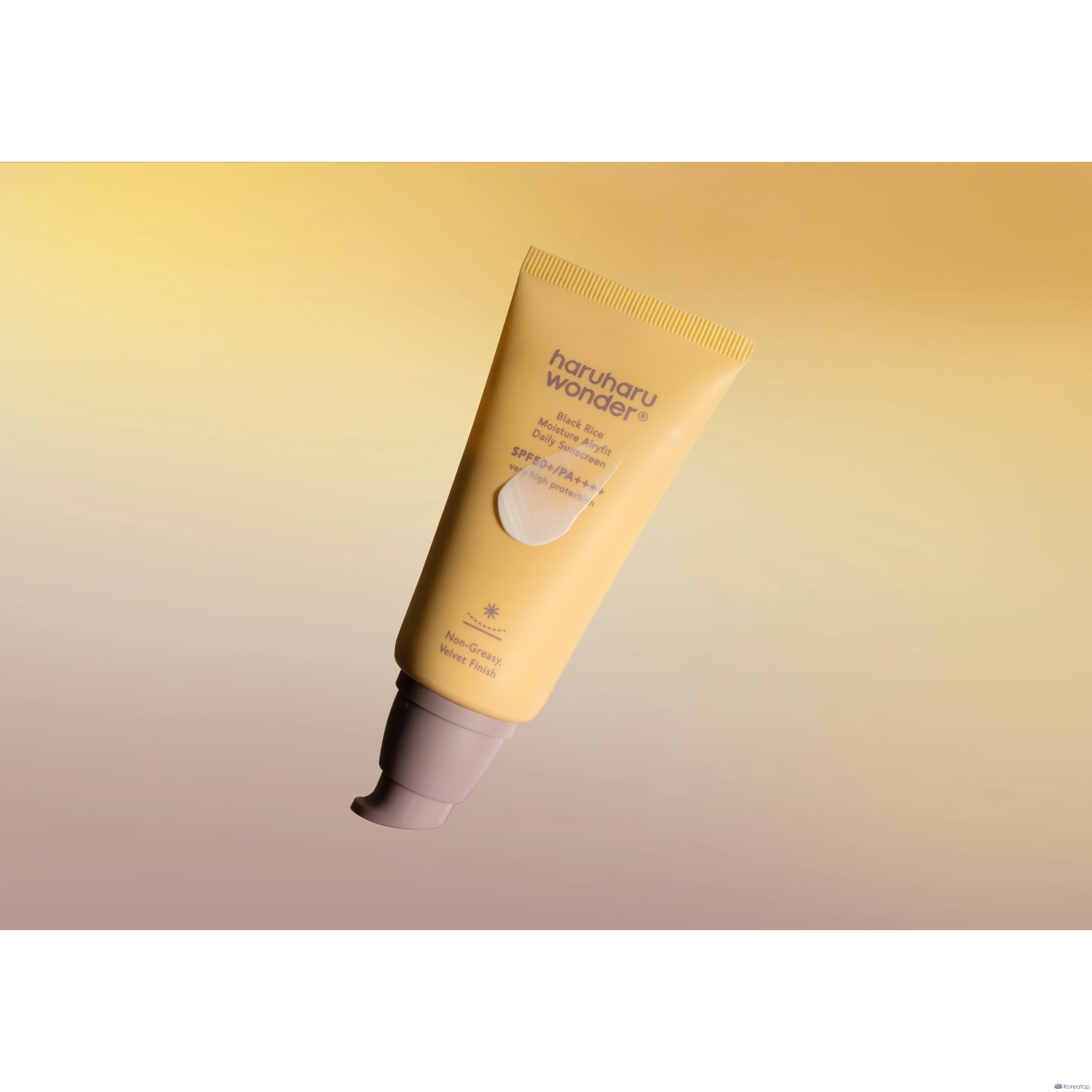 Солнцезащитный крем Haru Haru Wonder Black Rice Moisture Airy Fit Daily Sunscreen, 1 шт., 50 мл