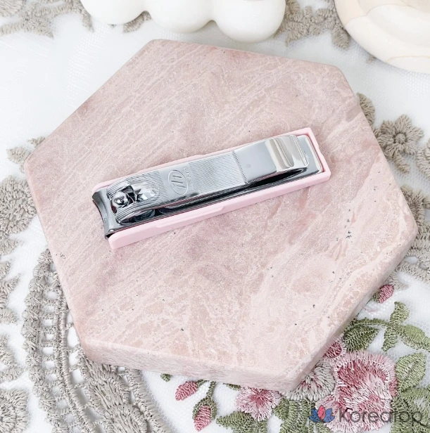 Набор для ухода Three Seven 777 Premium Nail Clipper, 1 шт.