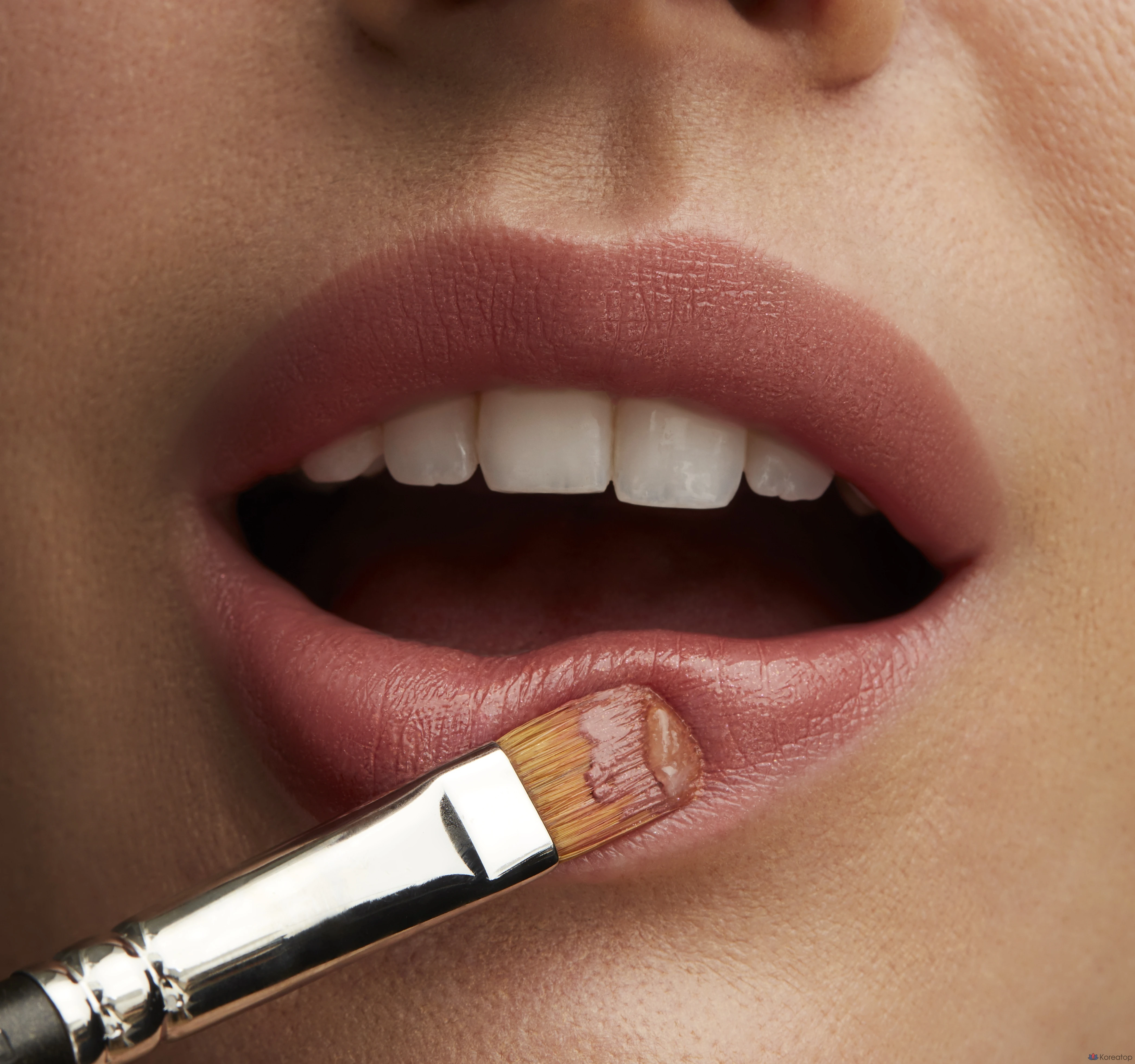 Губная помада Mac Lustreglass Sheer-Shine Lipstick, оттенок Thanks It's Mac, 1 шт., фото 3