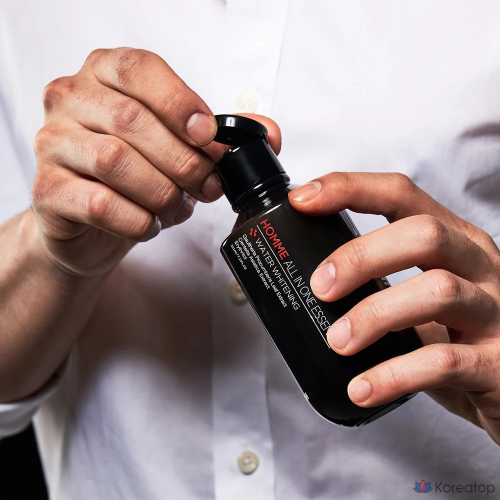 Осветляющий лосьон-эссенция для кожи PAUL MEDISON Homme Water Whitening Skin Lotion All-in-One, 211 мл, 1 шт.