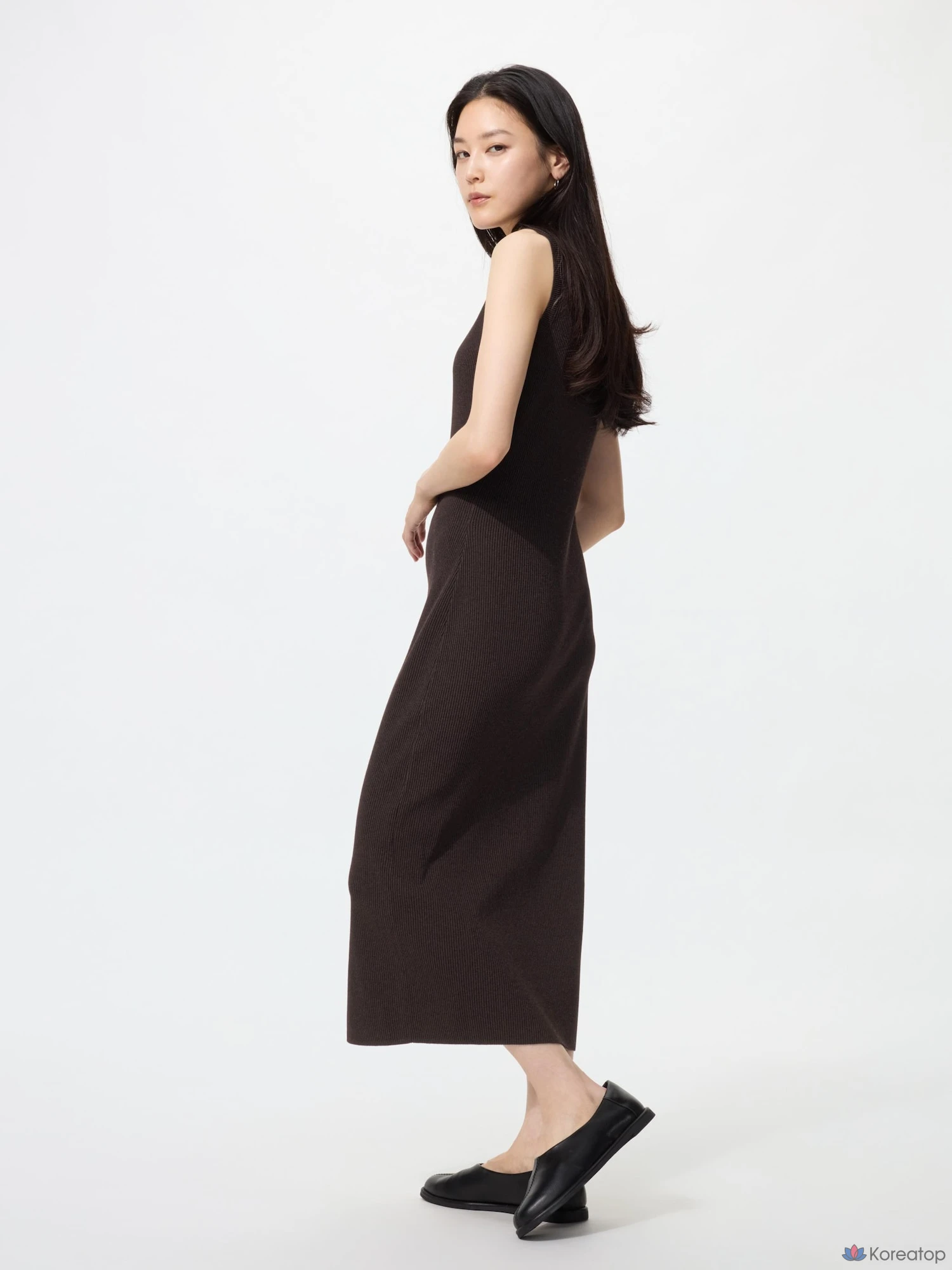 Платье Uniqlo Washable Rib Knit Sleeveless Dress