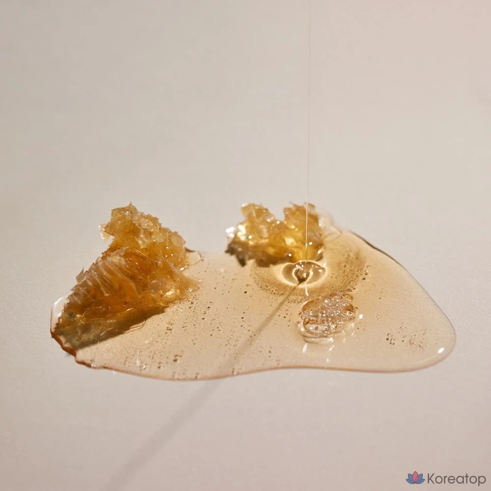 Очищающее средство для лица Steambase Manuka Honey Glow Oil-to-Foam Cleanser, 1 шт., 215 мл