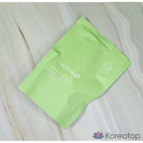 Успокаивающие пластыри Medicube Exosome Cica, основной продукт + сменная упаковка