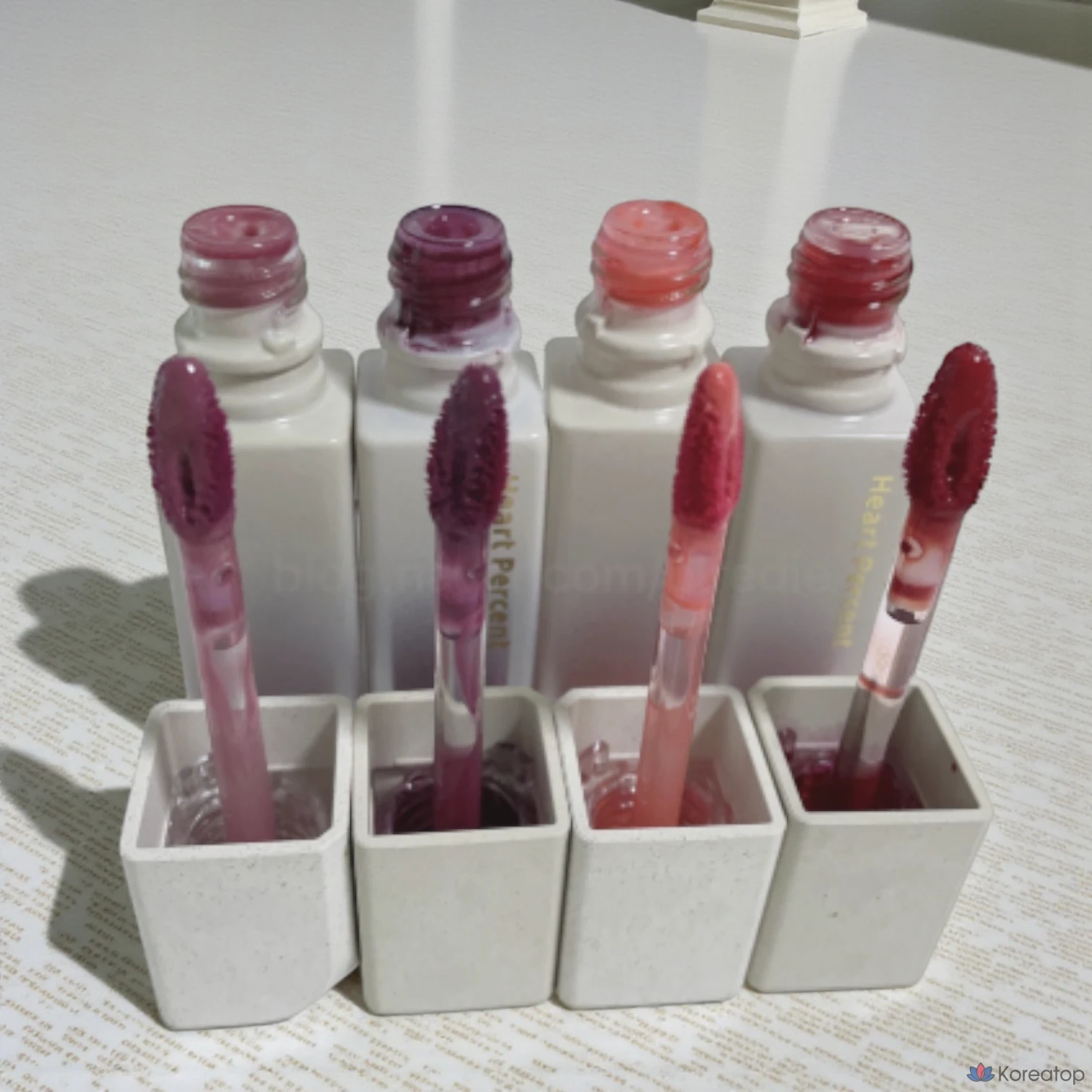 Тинт для губ Heart Percent Dot On Mood Pure Glow, 6,8 г, 6 цветов, увлажняющий, свежий цвет, прозрачный чистый оттенок, высокоглянцевая текстура, веганский продукт, 12 карамельно-бежевых оттенков, 1 шт., фото 2