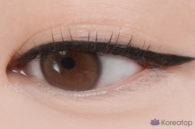 Водостойкая подводка для глаз Mqny New York, 0,6 г, глубокий черный, 1 шт., фото 6