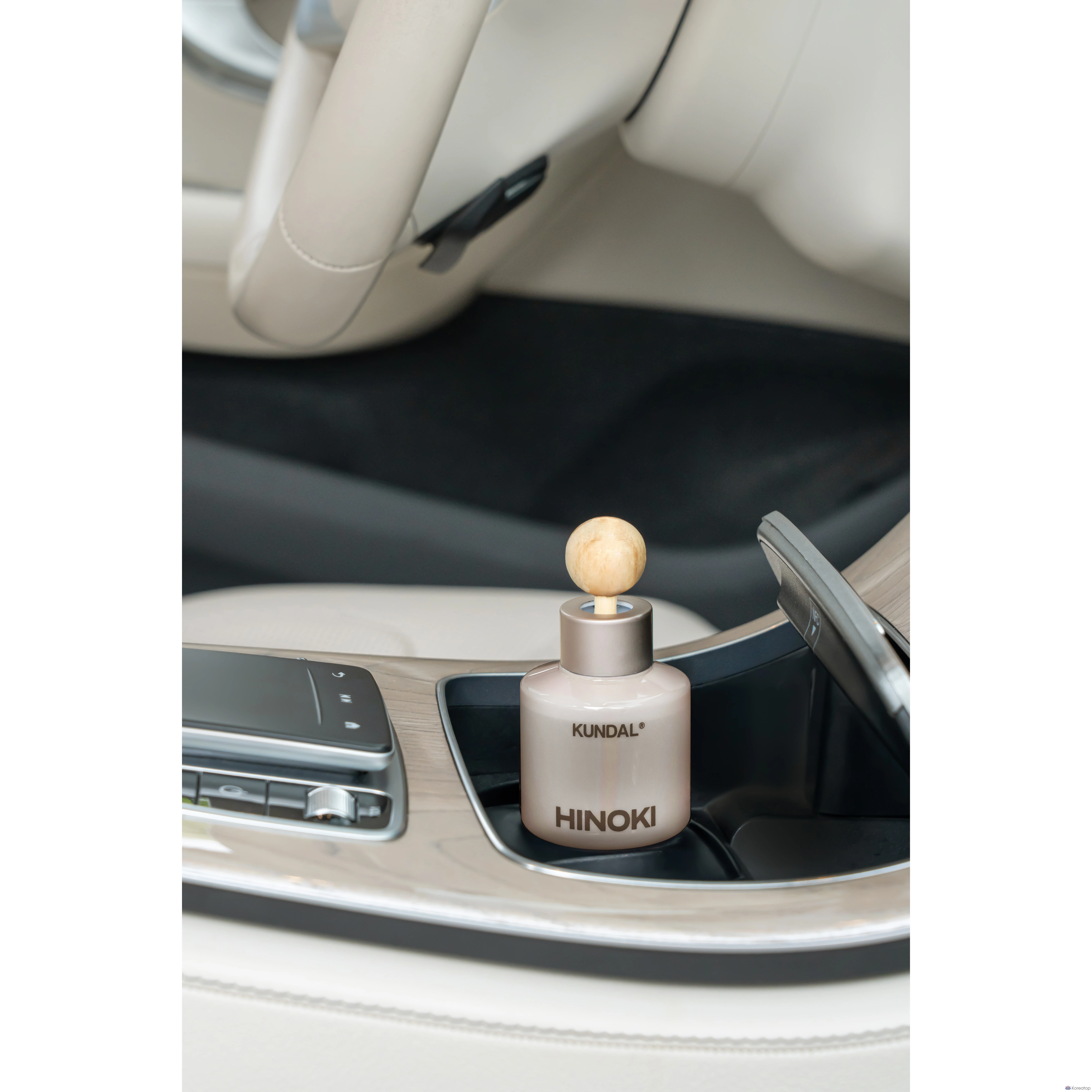 Автомобильный освежитель воздуха Kundal, 75 мл, 2 шт., набор из 2 деревянных шариков, цвет хиноки, 1 шт., фото 4