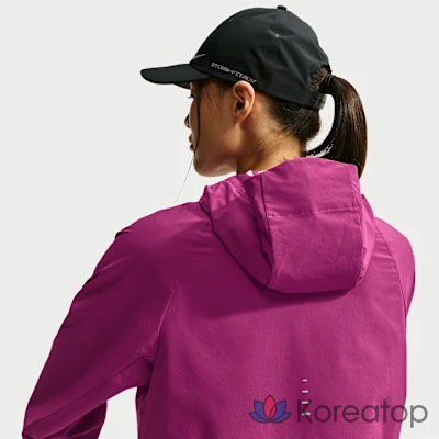 Куртка для бега женская Nike Swift Storm-FIT, фото 2