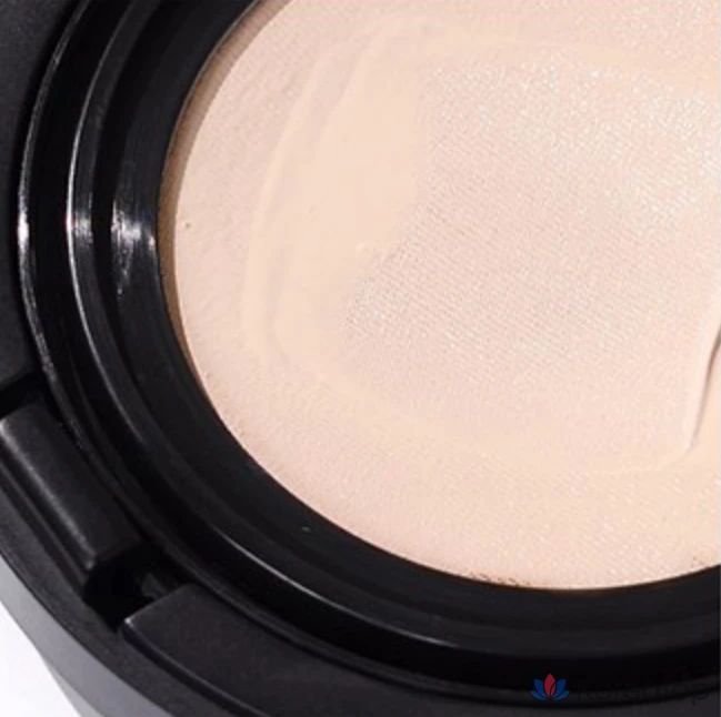 Тональный крем-кушон Sooryehan The Black Tension Fit Mesh Cushion Foundation, 13 г, № 21, 1 шт.