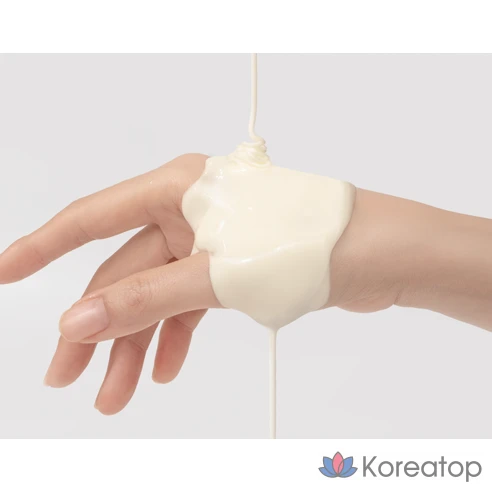 d&#039;Alba Ультралёгкий солнцезащитный крем для лица Waterfull Essence Sun Cream (SPF 50+) 50 мл x 2 упаковки + Балансирующий веганский гель для умывания, набор из 3 мл x 5 упаковок