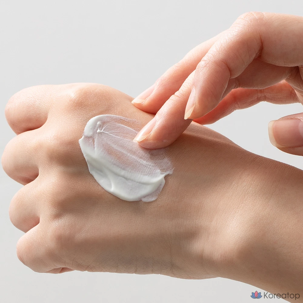 Солнцезащитный крем AVCA All Day Mild Moisture Sunscreen SPF50+ PA++++, 35 мл, 1 шт.