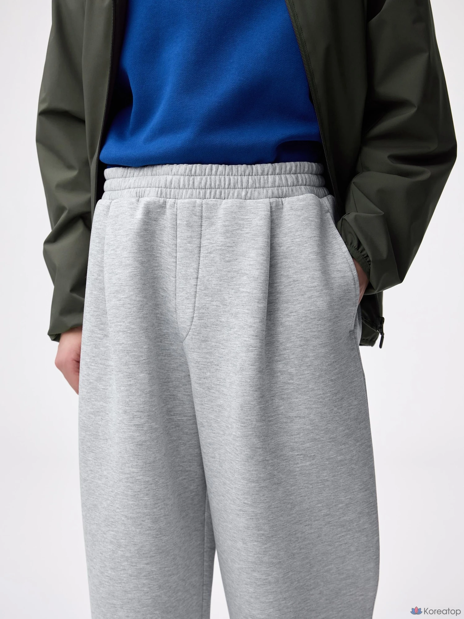 Брюки Uniqlo Puff Sweat Carrot Pants