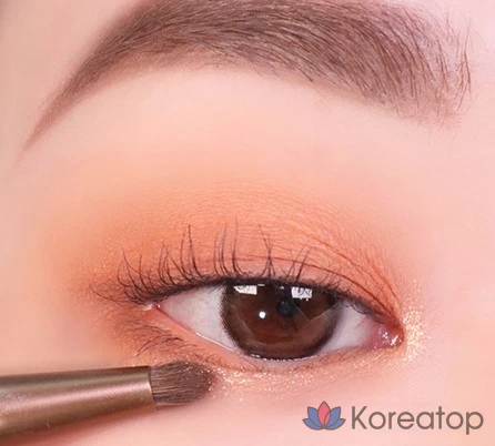 Кисть для прорисовки деталей глаз Too Cool For School Artist Vegan, разных цветов, 1 шт.