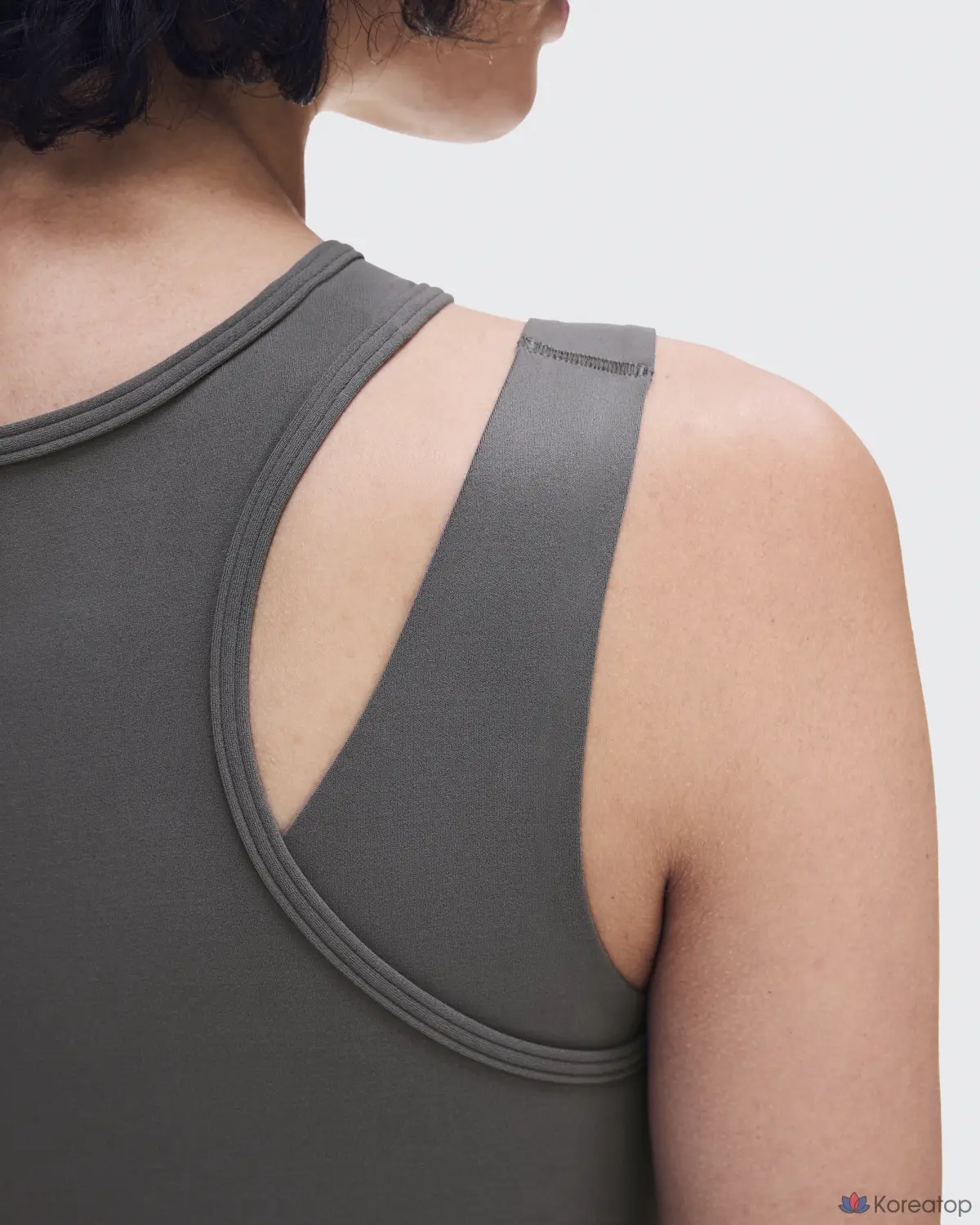 Кроп-топ ON Studio Asymmetric Crop, фото 7
