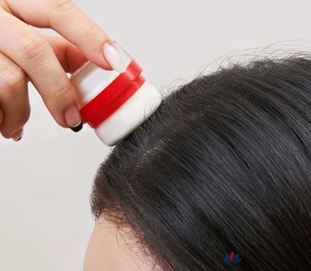 Сухой шампунь-порошок Akei Derma+ No-Sebum для волос с фруктовым ароматом, 4 г, 1 шт.