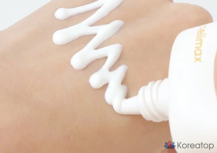 Солнцезащитный крем Celimax Brightening Pore Spot Sun Cream SPF50+ PA++++, 50 мл, 1 шт.