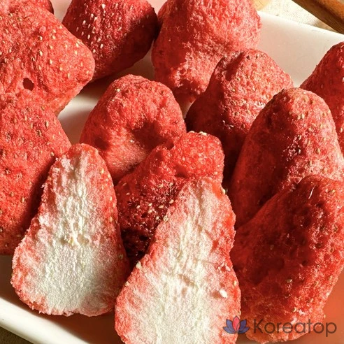 Клубничные чипсы сублимированные Malin Market, сушеная клубника