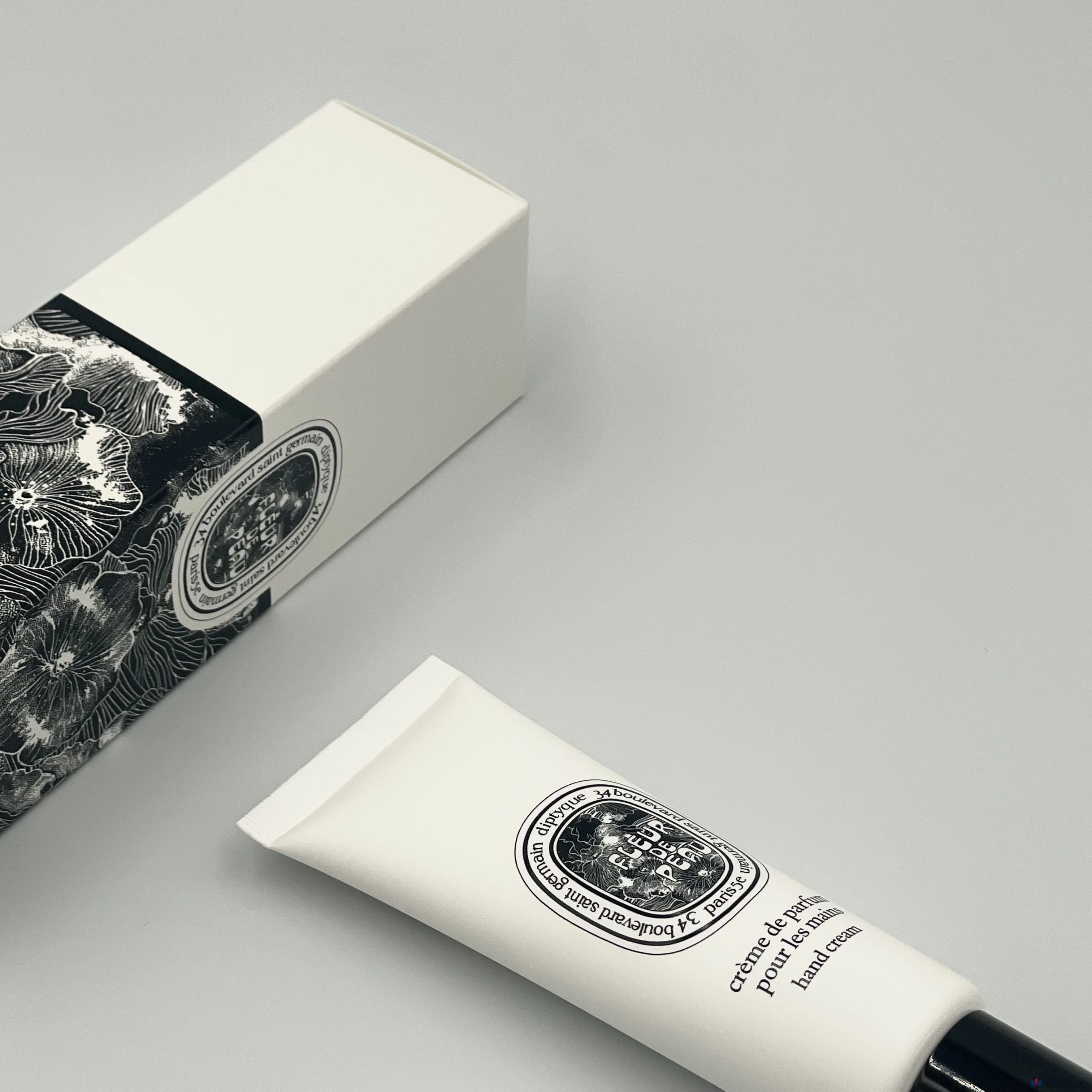 Крем для рук Diptyque Fleur de Peau Hand Cream, 45 мл, 1 шт.