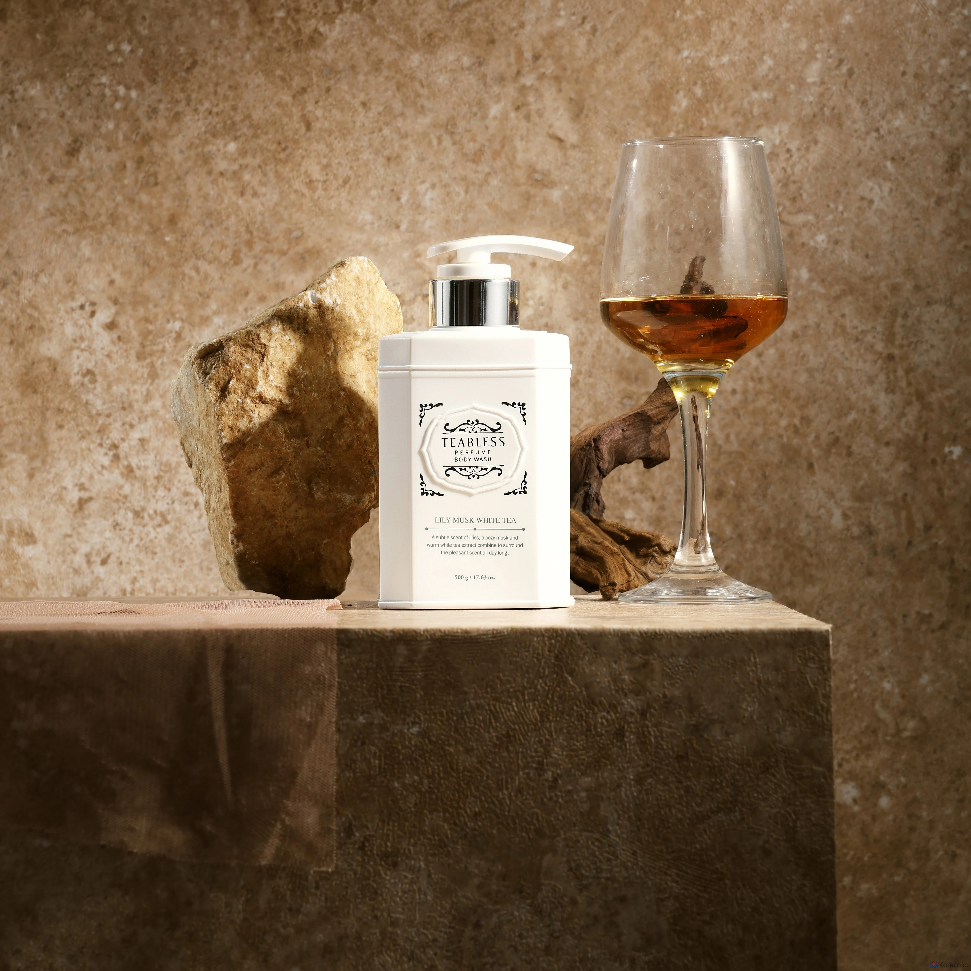 Гель для душа TEABLESS с ароматом белого чая, лилии и мускуса, 500 г, 1 упаковка.