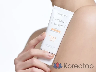 Солнцезащитный крем Dewytree Urban Shade Derma Panthenol 5 Moisture Barrier Sunscreen SPF50+ PA++++, 40 мл, 1 шт.