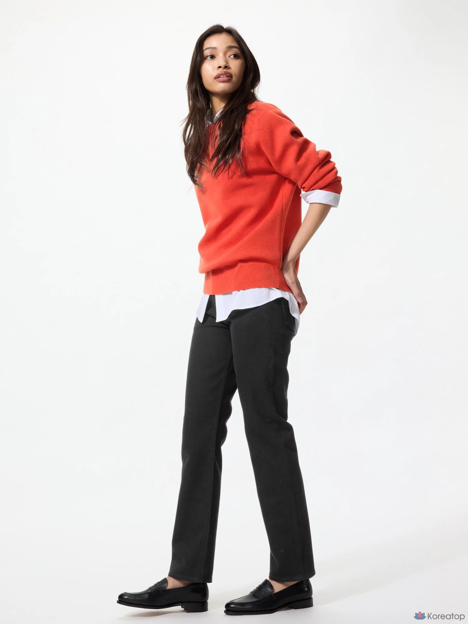Джинсы Uniqlo Slim Straight