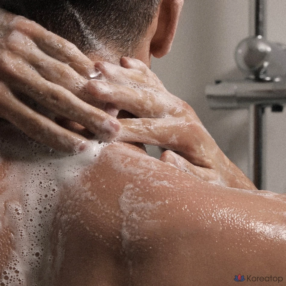 Универсальный парфюмированный гель для душа AVCA Sports с ароматом древесных феромонов, 1 л, 1 шт.