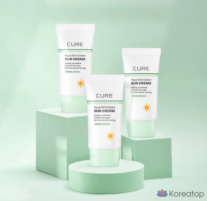 Солнцезащитный крем KIM JEONG MOON Aloe Cure Aqua Mild Green Sunscreen SPF50+ PA++++, 40 мл, 1 шт.