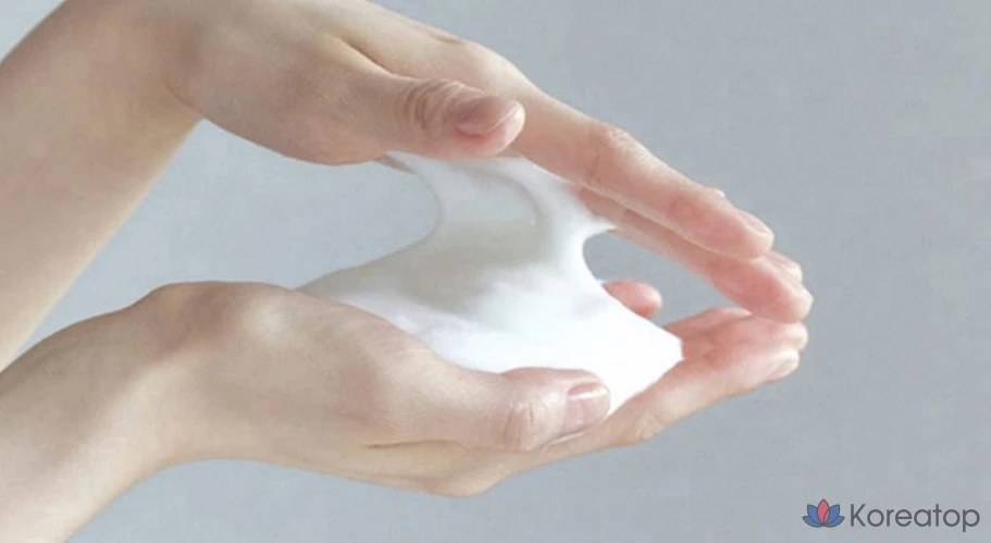 Очищающая пенка для лица Cellimax The Real Noni от прыщей, 155 мл, 1 шт.