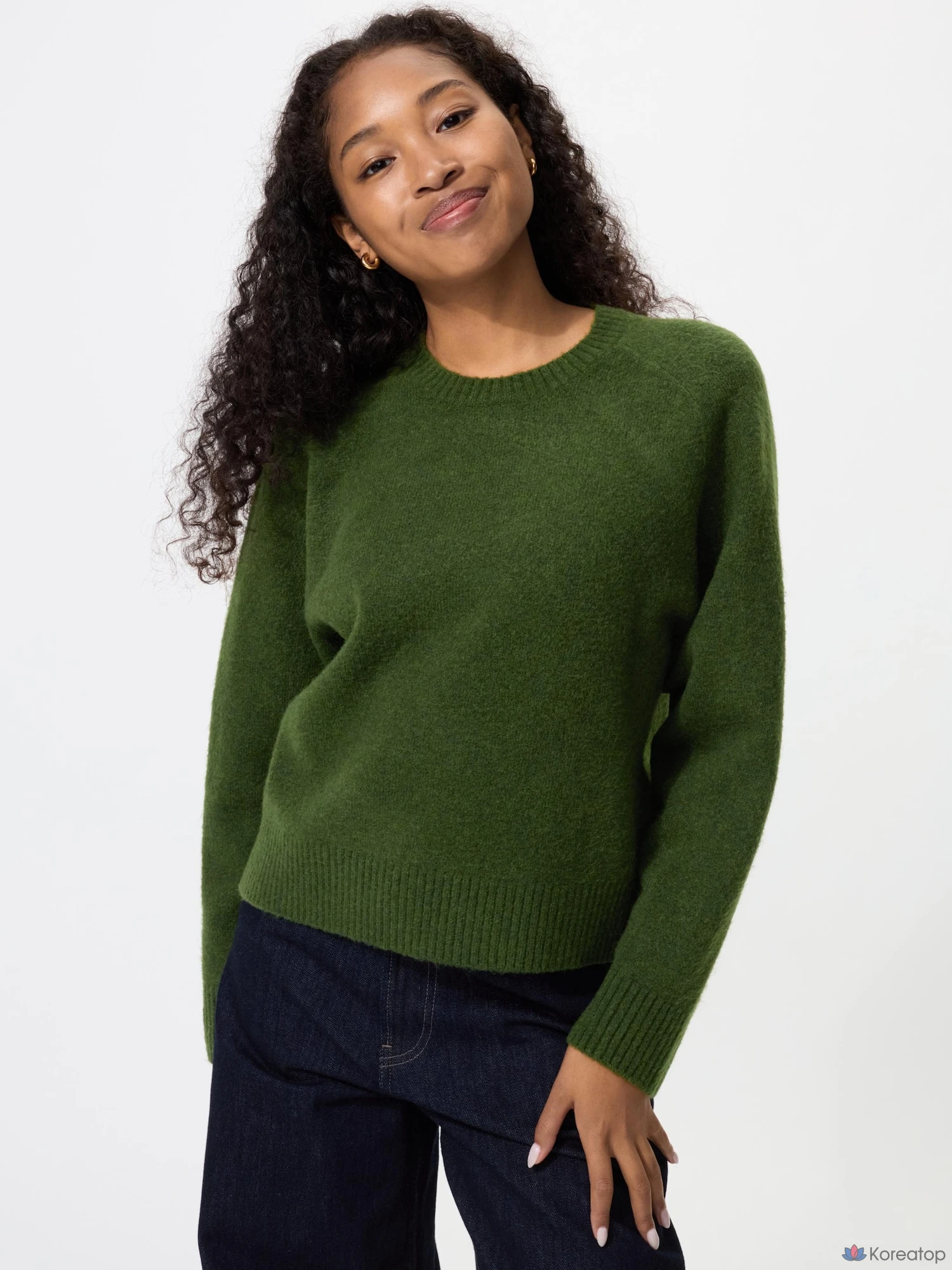 Свитер Uniqlo Souffle Yarn Crew Neck Sweater