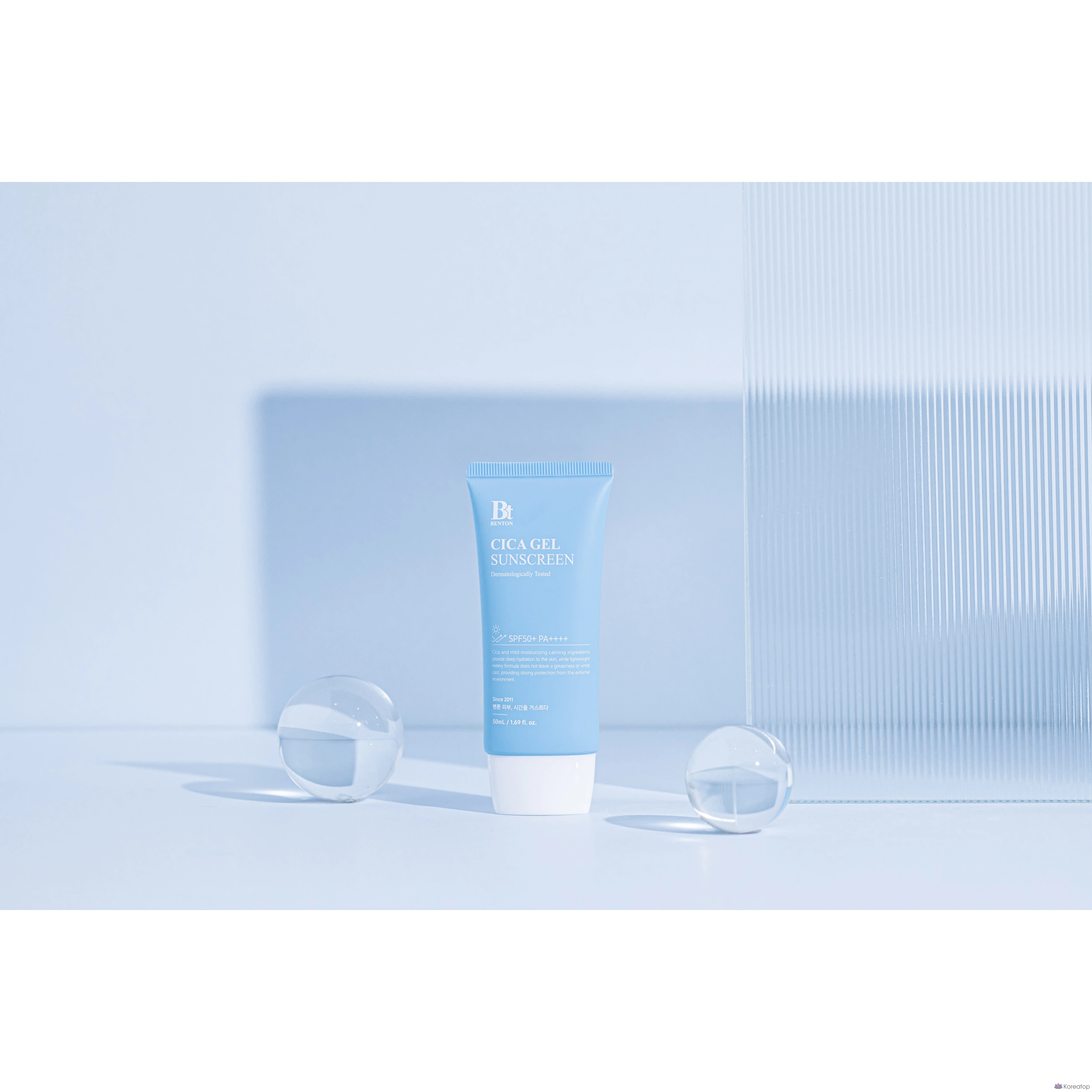 Увлажняющая солнцезащитная сыворотка Benton Cica, солнцезащитный крем SPF50+ PA++++, 50 мл, 1 шт.