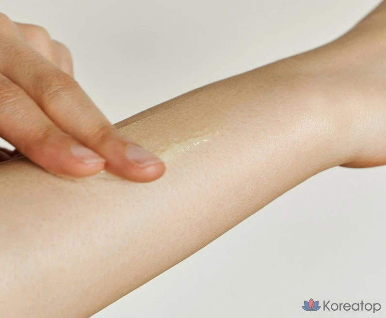 Goodal Green Tangerine Vita C Солнцезащитная сыворотка Spot Care SPF50+ PA++++, 50 мл, 1 шт.