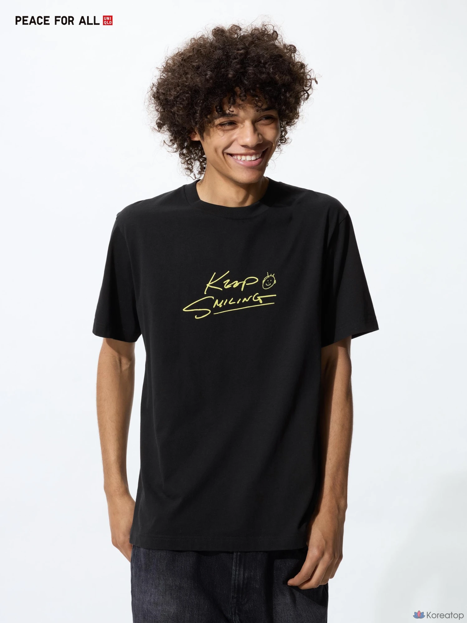 Футболка Uniqlo PEACE FOR ALL Graphic T-Shirt (Regular Fit) Ke Huy Quan