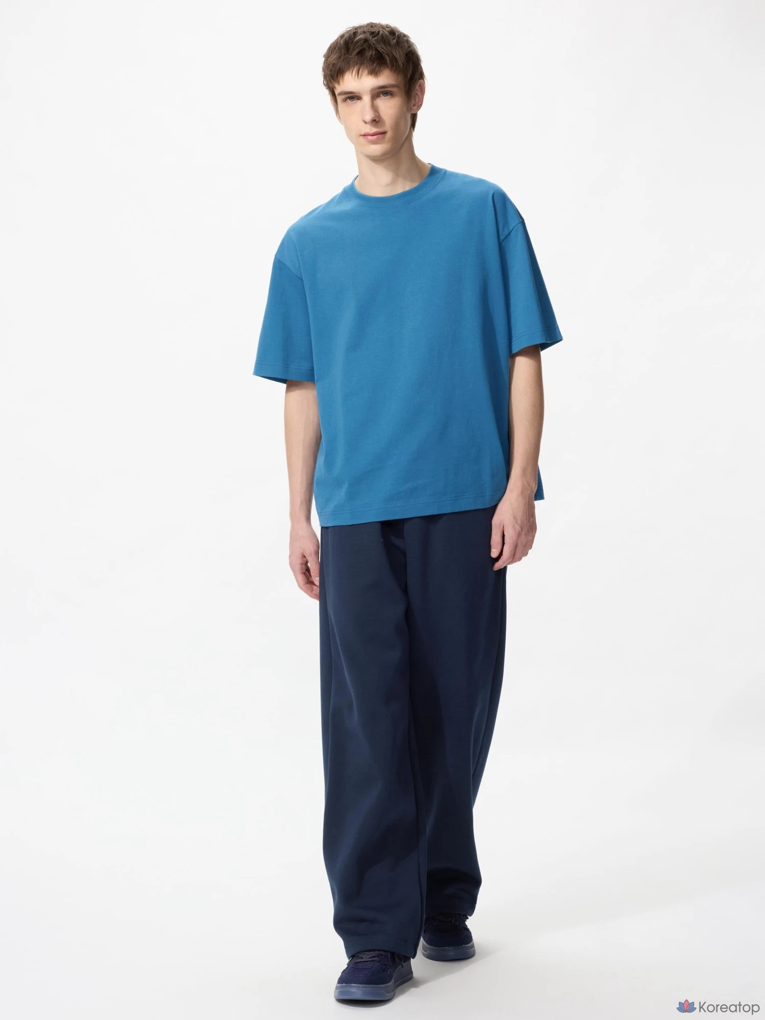 Футболка Uniqlo Boxy Crop T