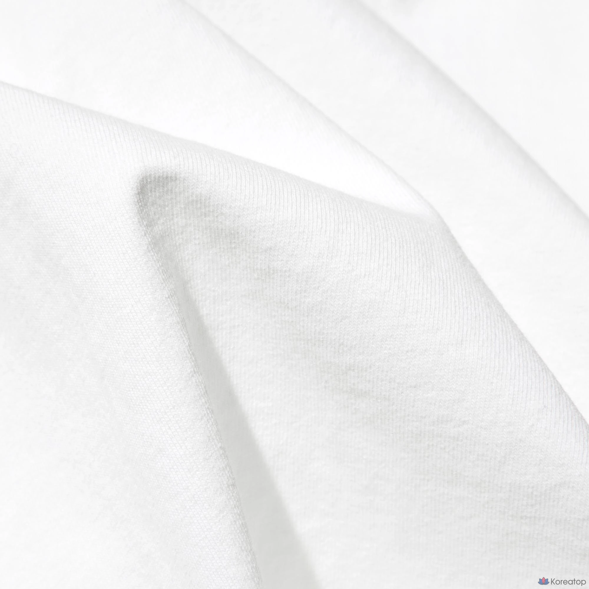 Футболка Uniqlo Magic For All Icons UT Graphic T 2C Ringer