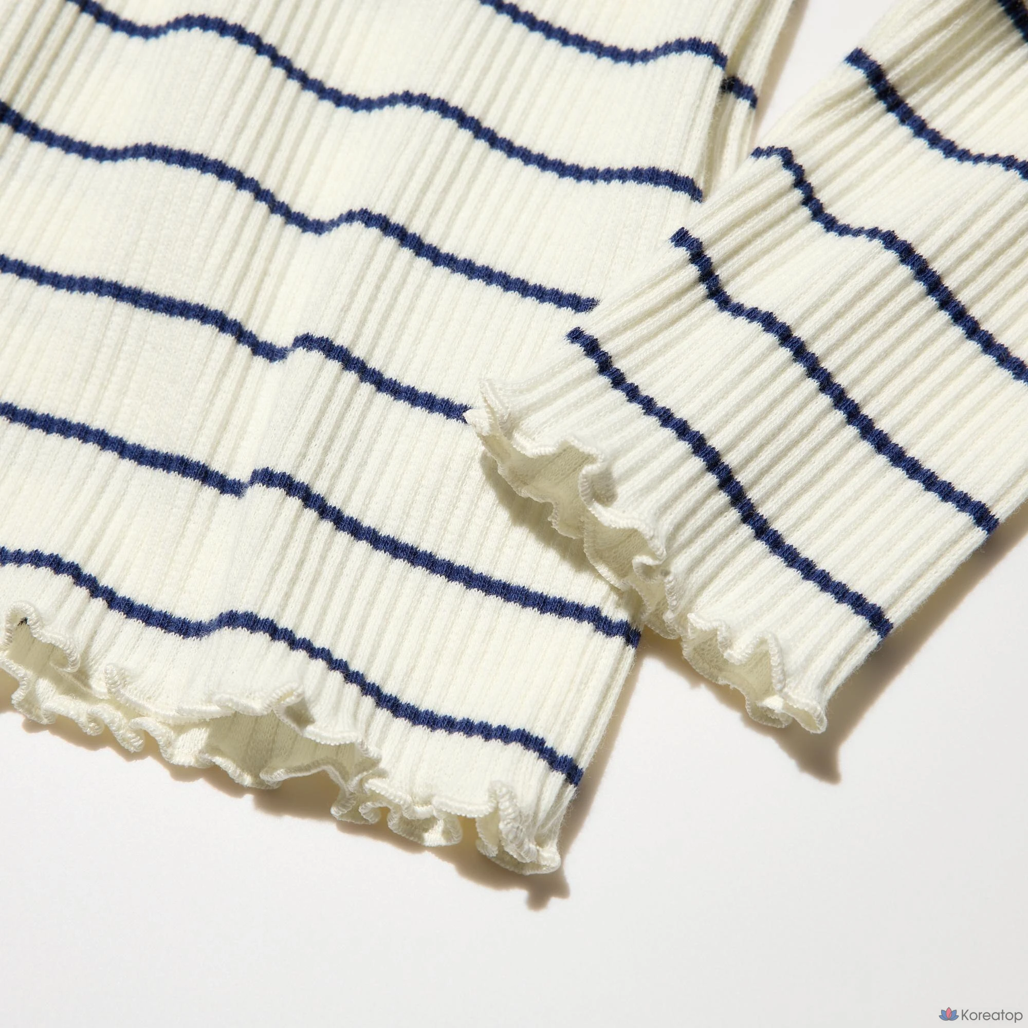 Футболка для девочек Uniqlo Rib Crew Neck Long Sleeve T-Shirt, в полоску