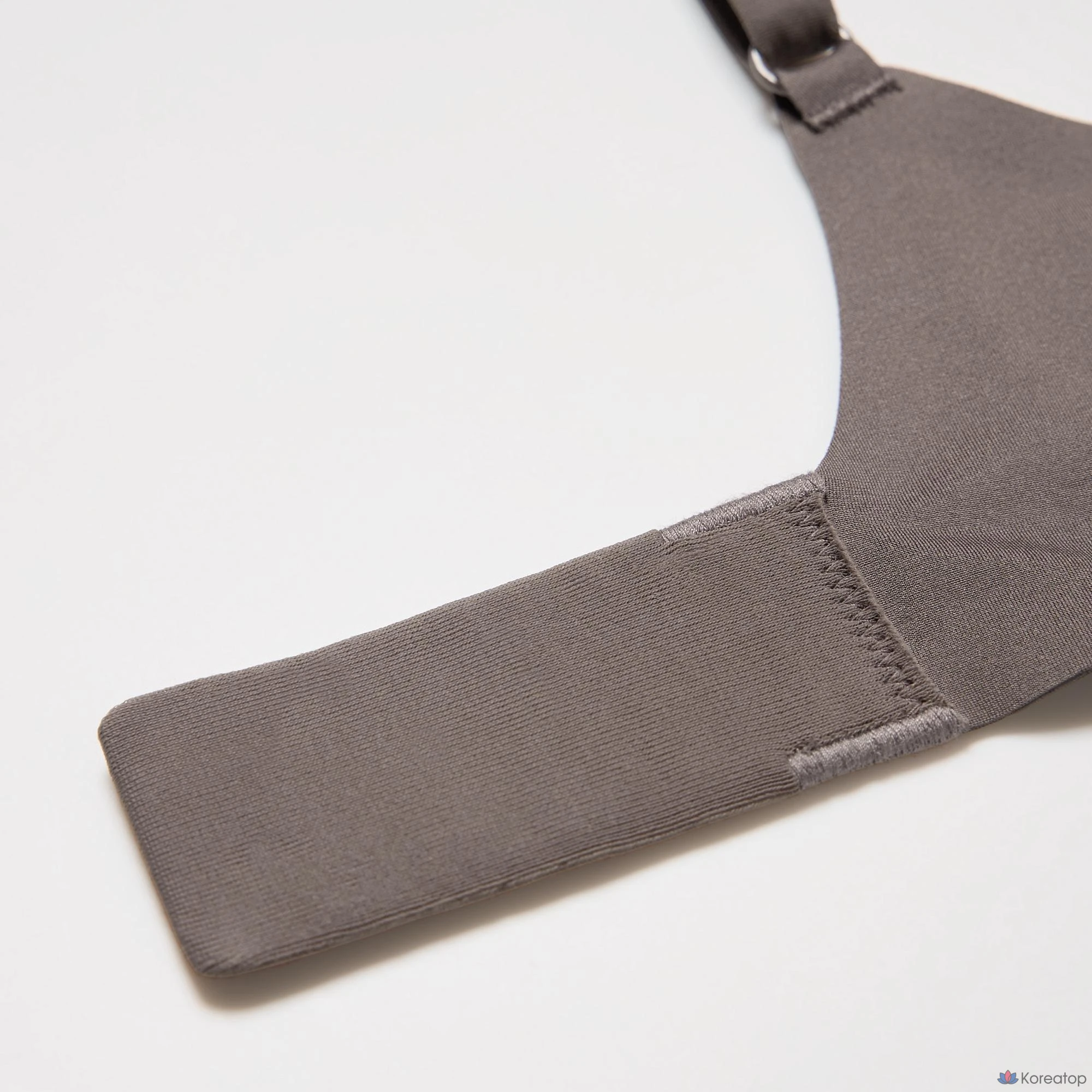 Бюстгальтер без косточек Uniqlo Wireless Bra 3D Hold