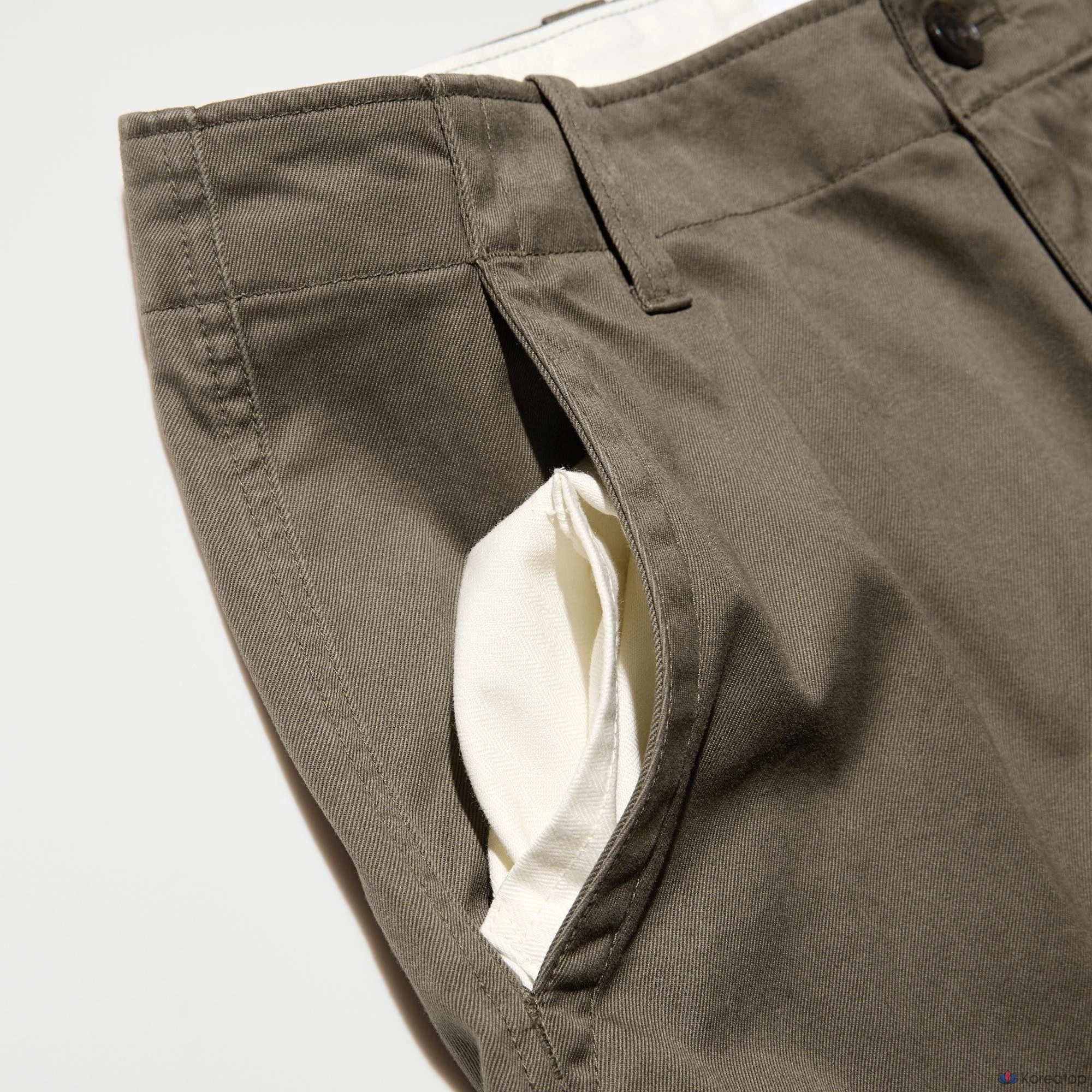 Брюки Uniqlo Barrel Chino Pants