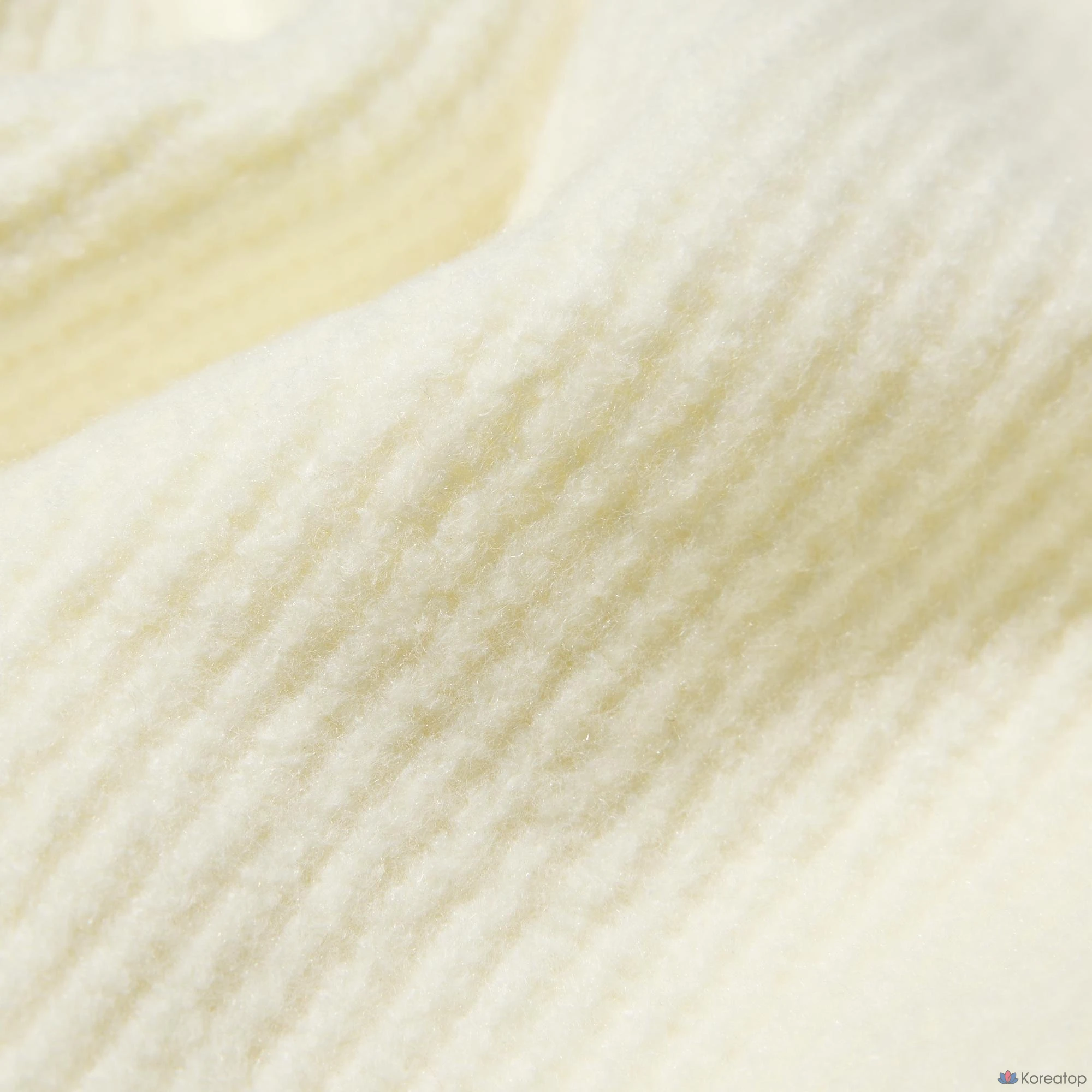 Свитер детский Uniqlo Souffle Yarn Sweater